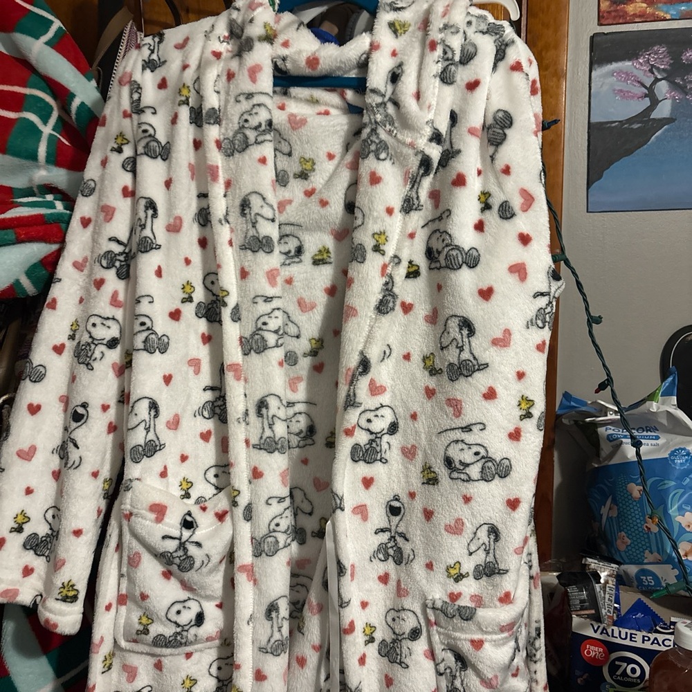 Peanuts Valentine’s day Robe
